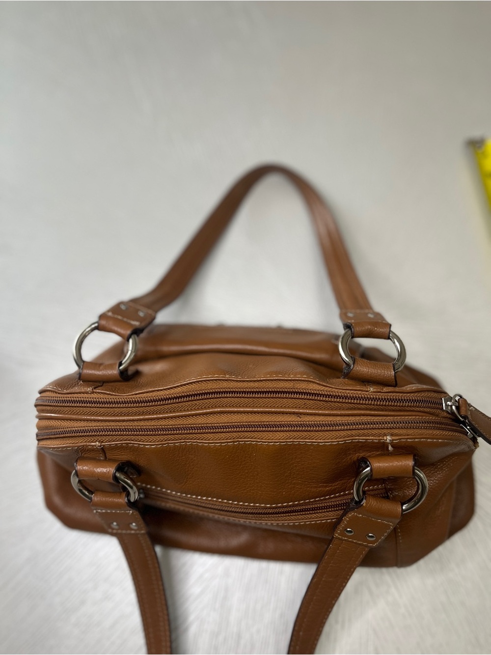 Vintage Tignanello shoulder bag tan brown pebbled leather western boho - Picture 9 of 9